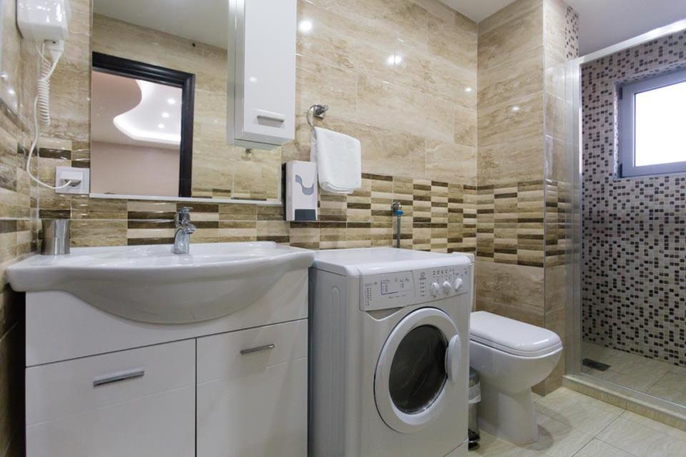 Hotel Zan Улцин Екстериор снимка