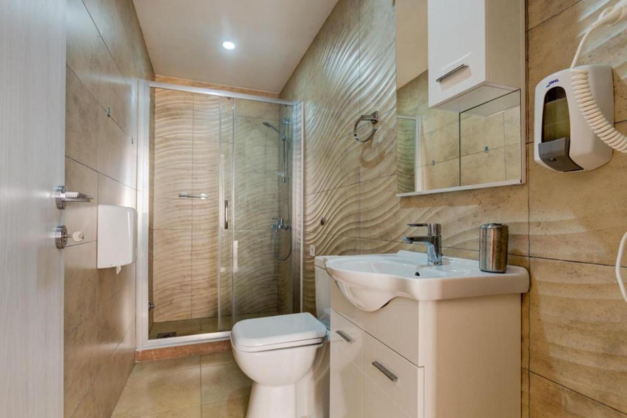 Hotel Zan Улцин Екстериор снимка