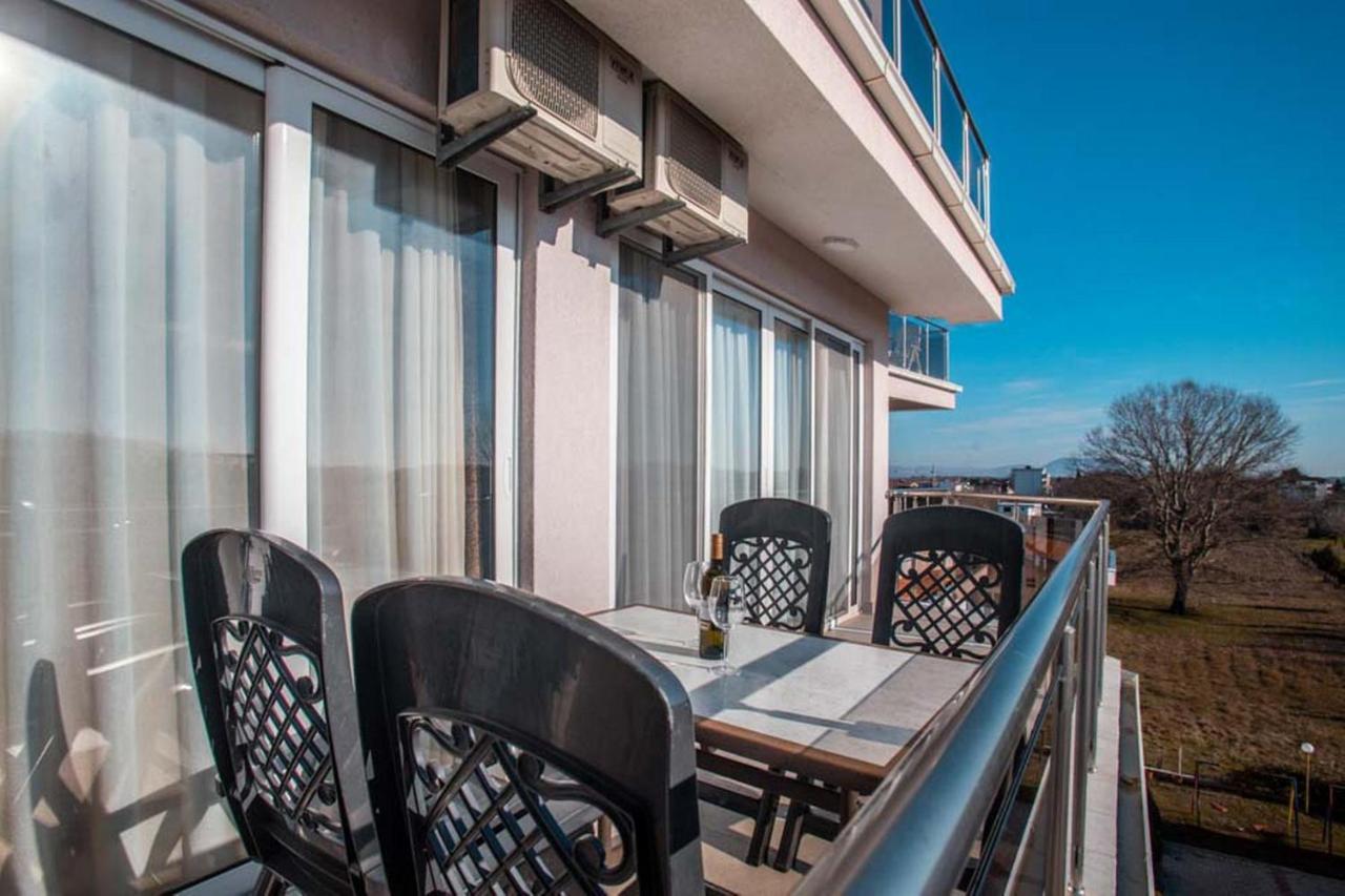 Hotel Zan Улцин Екстериор снимка