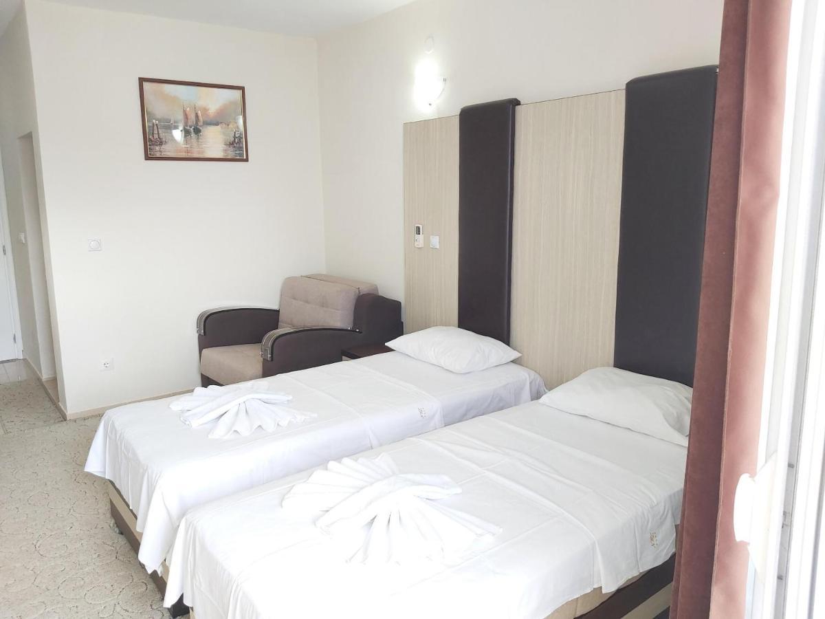 Hotel Zan Улцин Екстериор снимка