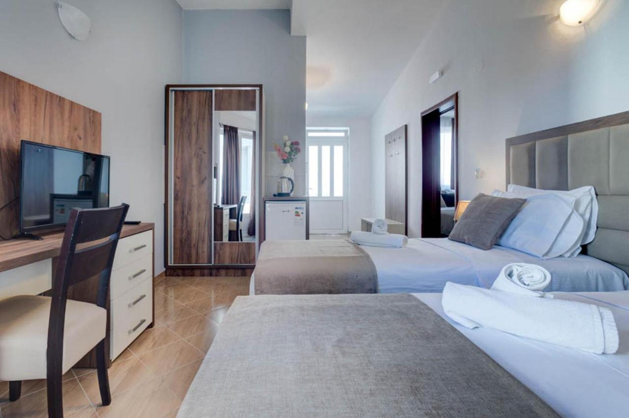 Hotel Zan Улцин Екстериор снимка
