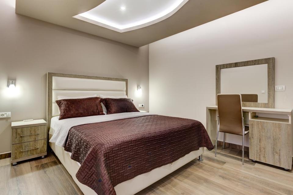 Hotel Zan Улцин Екстериор снимка