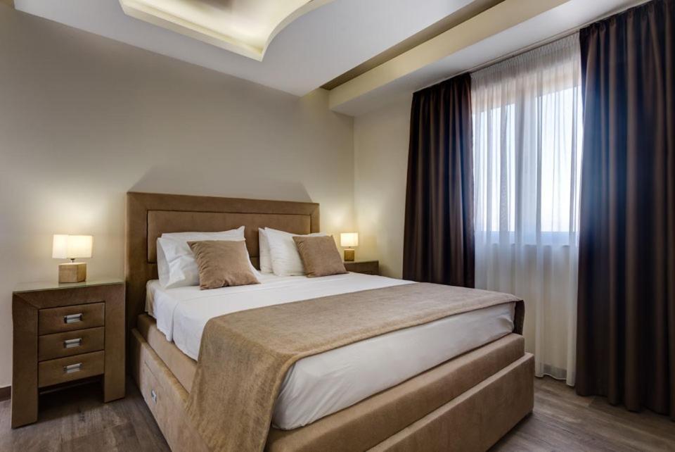 Hotel Zan Улцин Екстериор снимка