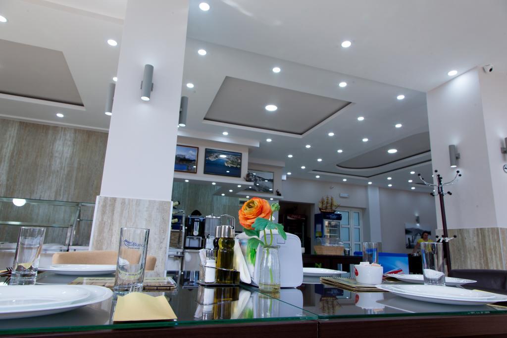 Hotel Zan Улцин Екстериор снимка
