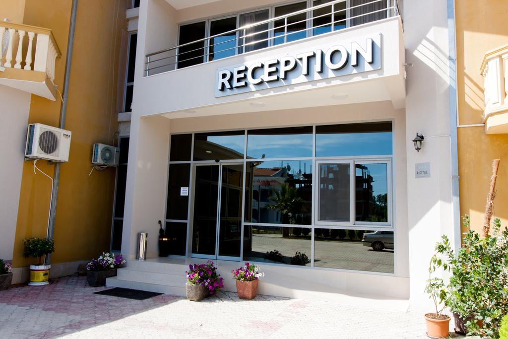 Hotel Zan Улцин Екстериор снимка