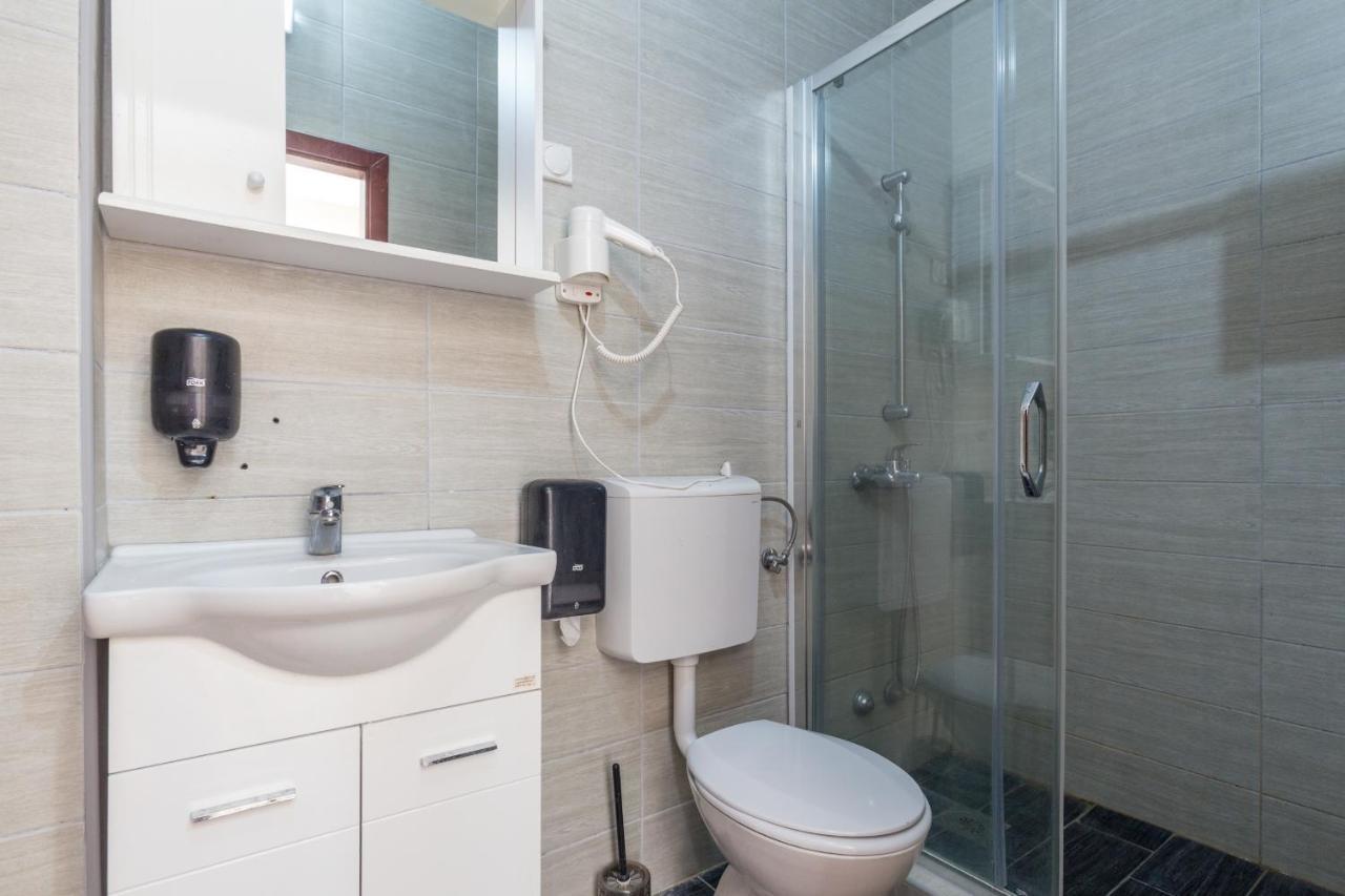 Hotel Zan Улцин Стая снимка