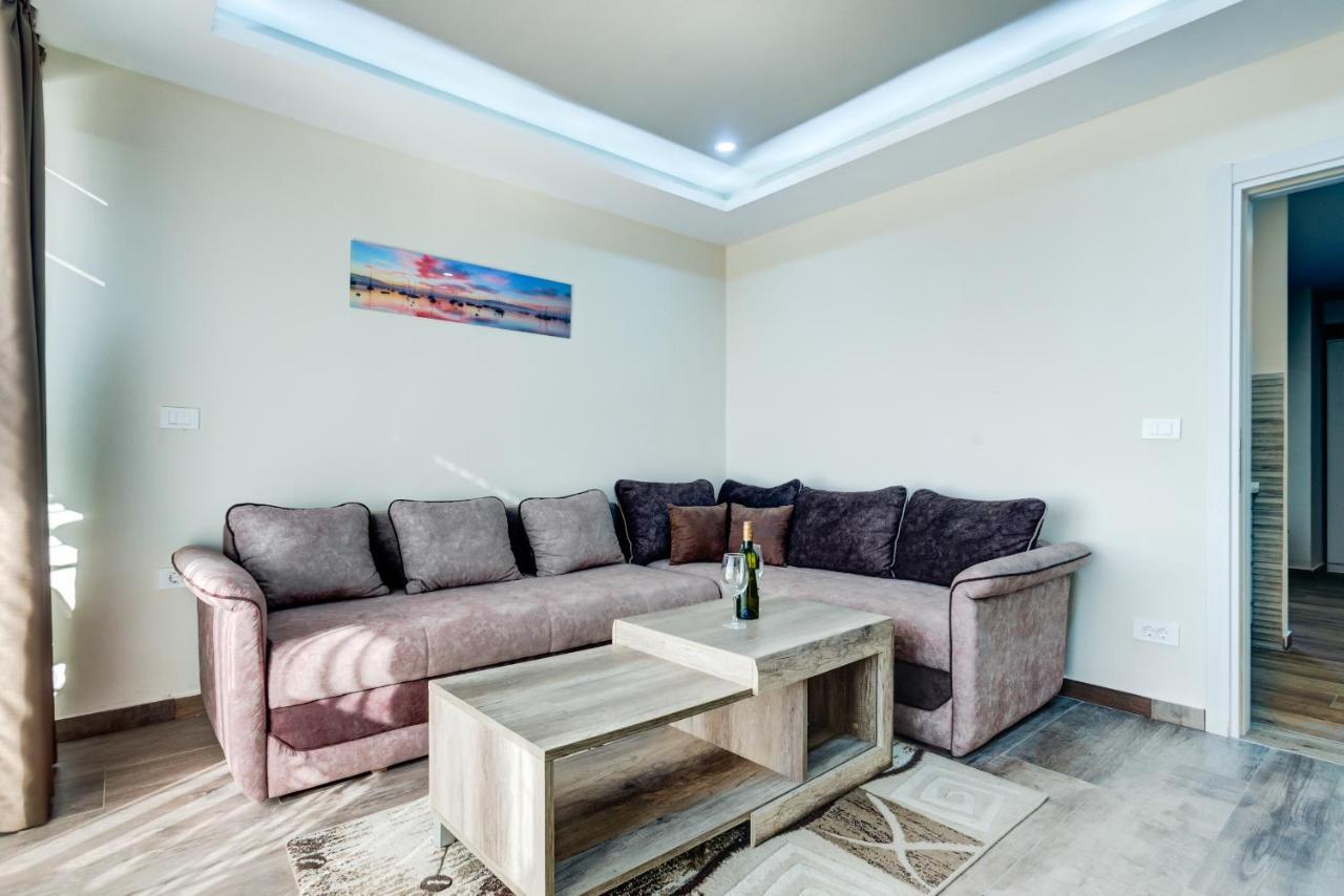 Hotel Zan Улцин Стая снимка